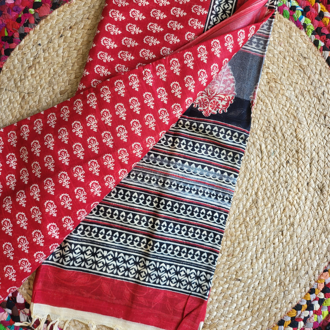 Elegant Red & Black Linen Cotton Saree