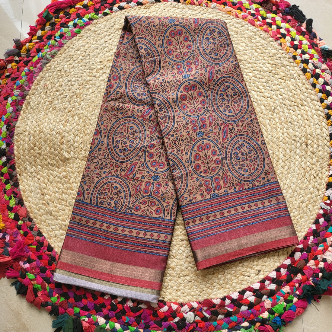 Regal Maroon and Gold Banarasi Silk Saree with Intricate Floral Motifs