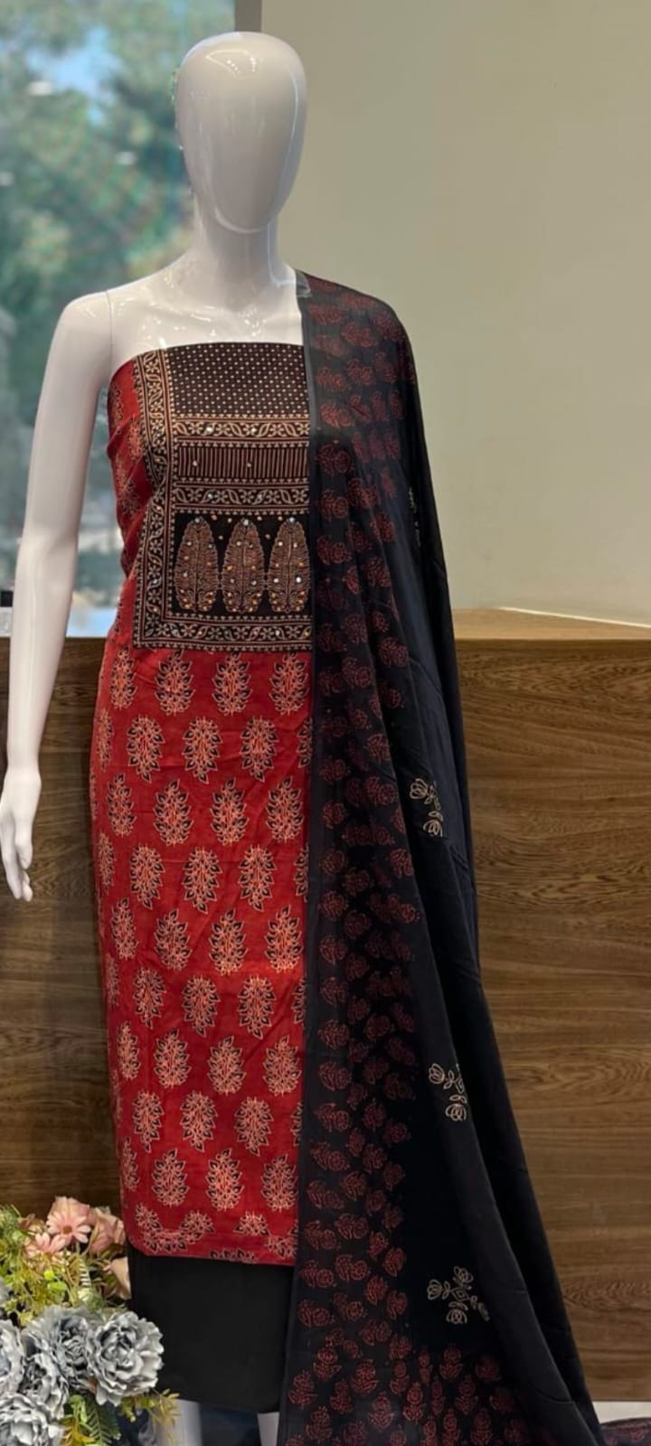 Elegant Unstitched Cotton Dress Material - Handblock Print