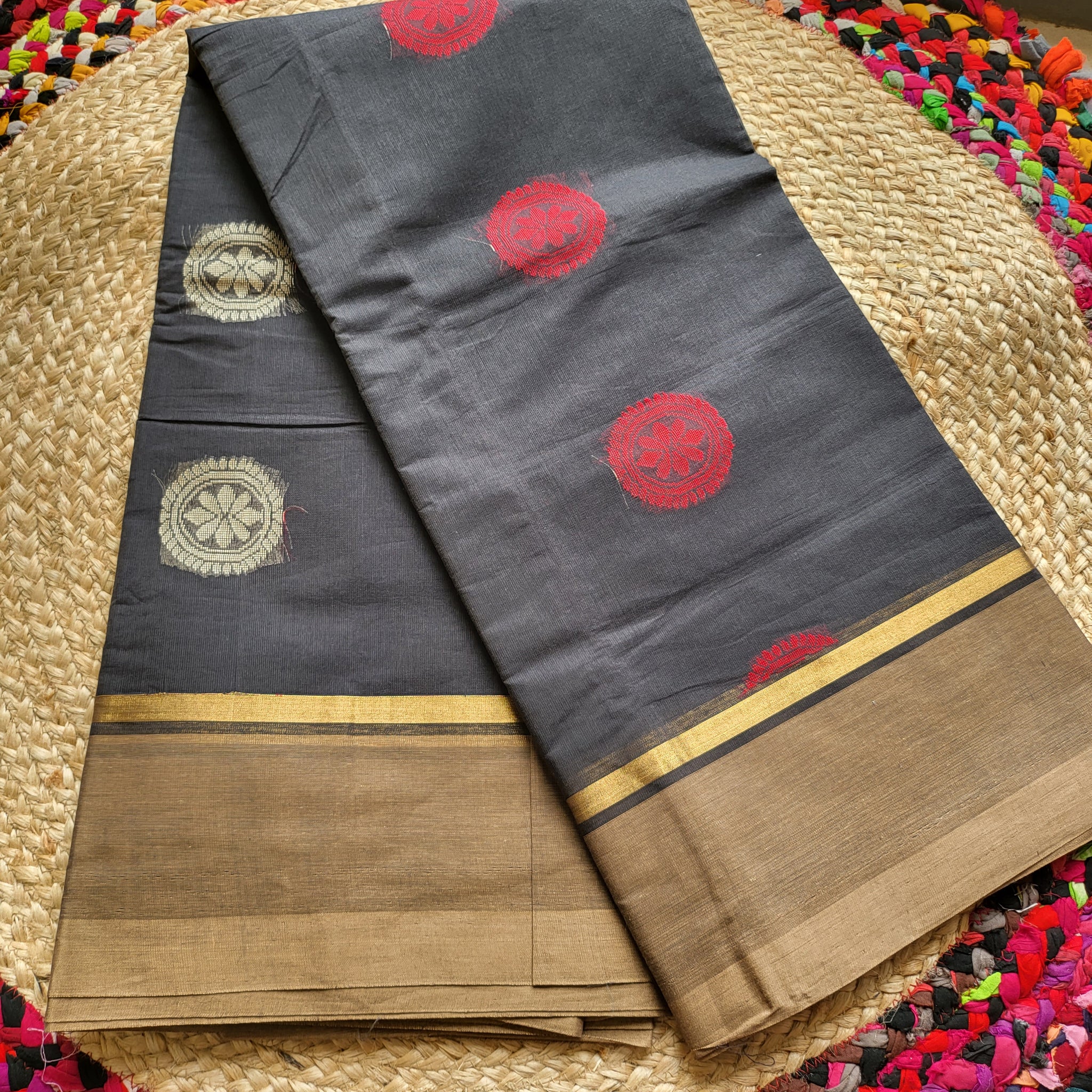 Sophisticated Dark Grey 120 Count Handloom Cotton Saree