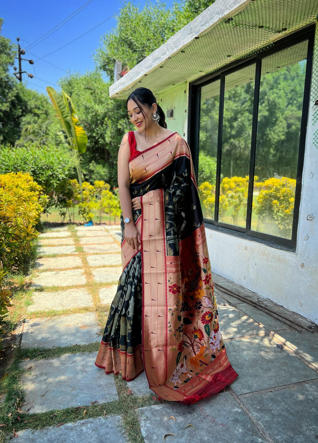 ✨ Classic Black Paithani Saree with Peach-Gold Border ✨